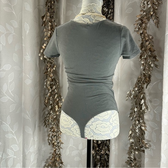 Express One Eleven Bodysuit | Women’s SP | Green | Deep V Crisscross Y2K - Picture 5 of 12